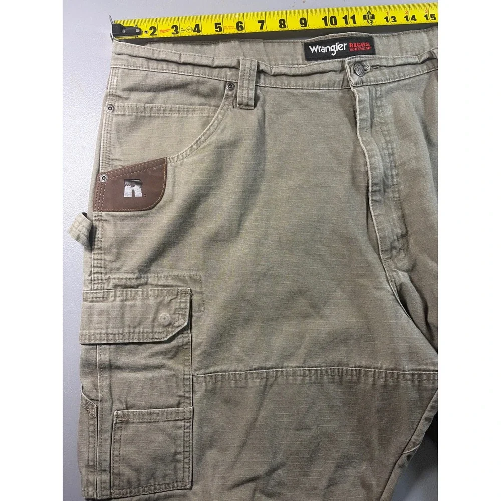 Wrangler RIGGS Workwear Cargo Pants Mens 42x32 Brown Ripstop Relaxed Fit 3W060BR